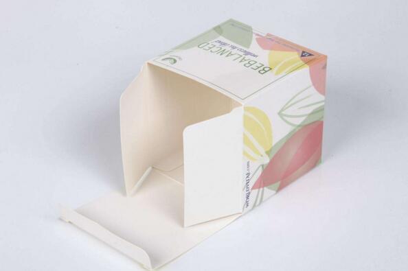 日用品禮品包裝設(shè)計(jì)送女朋友怎么設(shè)計(jì) 日用品禮品包裝設(shè)計(jì)品