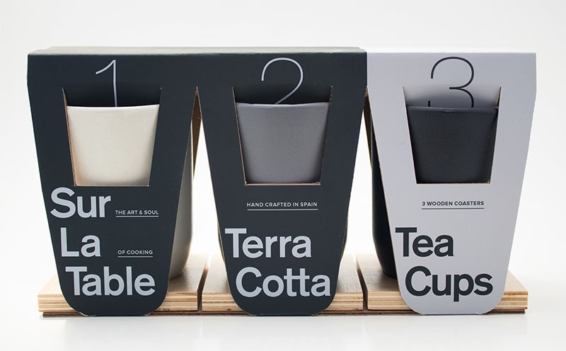 茶杯包裝設(shè)計(jì)，飲料杯包裝的設(shè)計(jì)目的是在保護(hù)茶杯完好的同時(shí)，又可以利用可回收材料