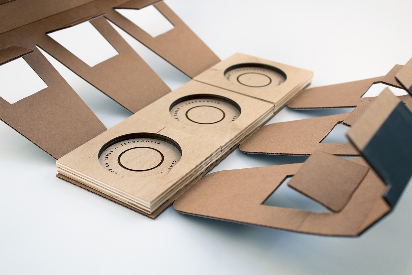 茶杯包裝設(shè)計(jì)，我們是商品的保護(hù)大師