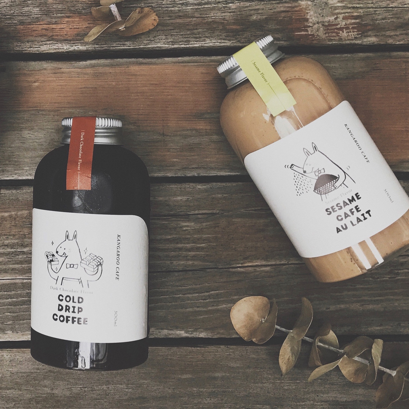 黑巧克力、水果風(fēng)味、芝麻歐蕾三種不同的咖啡包裝設(shè)計(jì)